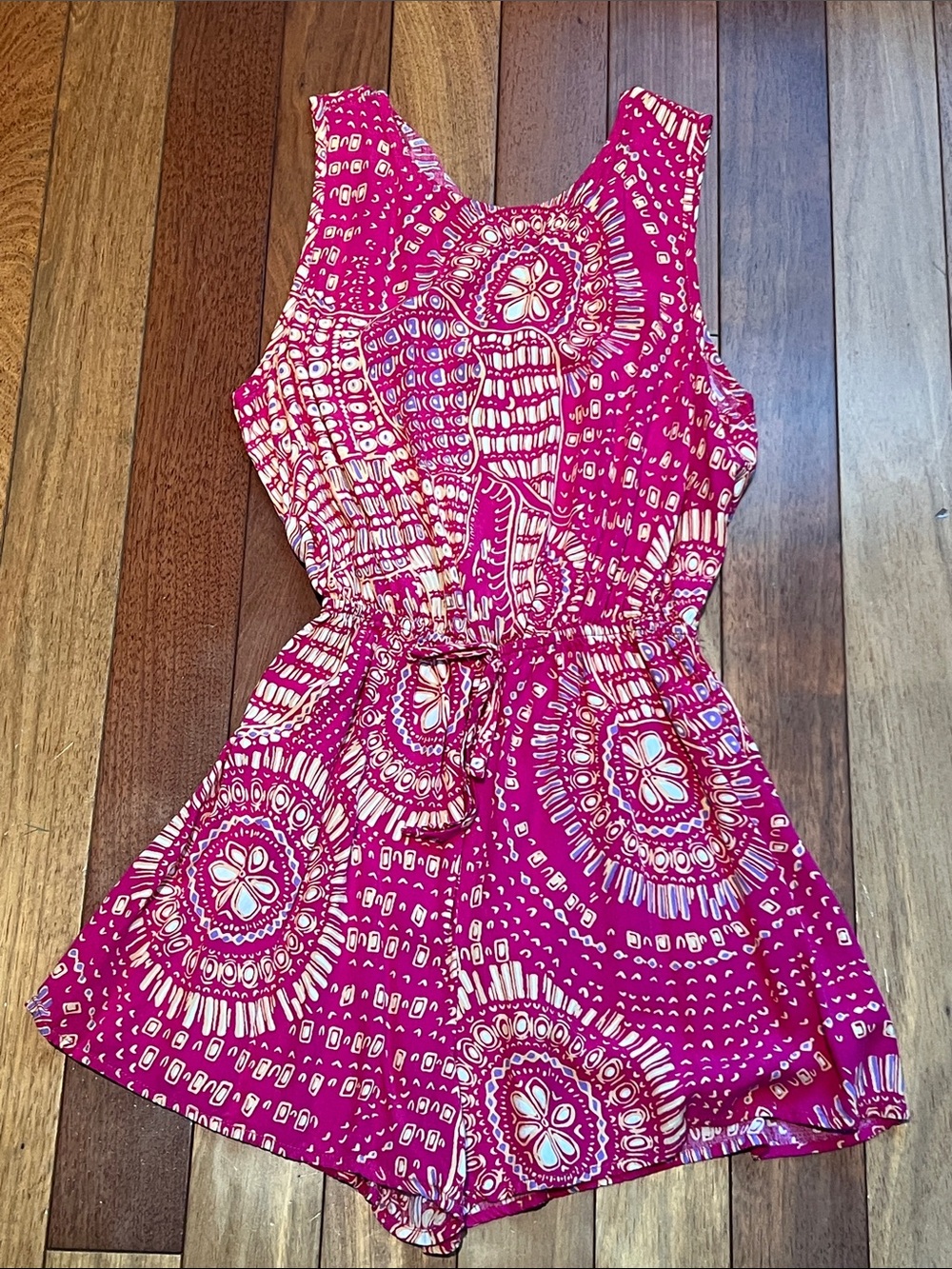 CUPSHESleeveless Pink & Gold Printed Summer Romper
